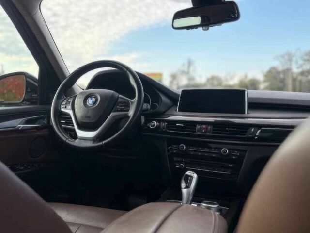 Серый БМВ Х5, объемом двигателя 3 л и пробегом 58 тыс. км за 25000 $, фото 7 на Automoto.ua