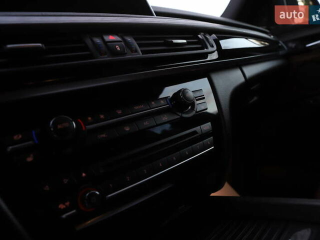 Серый БМВ Х5, объемом двигателя 3 л и пробегом 232 тыс. км за 29999 $, фото 44 на Automoto.ua