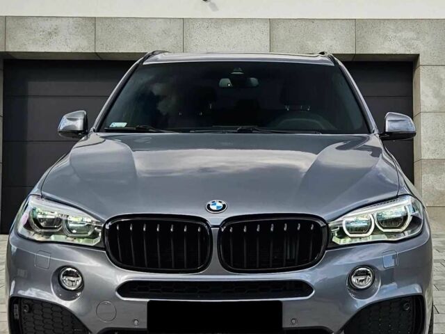 Серый БМВ Х5, объемом двигателя 2 л и пробегом 117 тыс. км за 24000 $, фото 1 на Automoto.ua