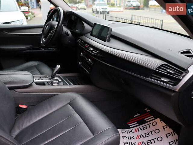 Сірий БМВ Х5, об'ємом двигуна 2 л та пробігом 157 тис. км за 37400 $, фото 45 на Automoto.ua