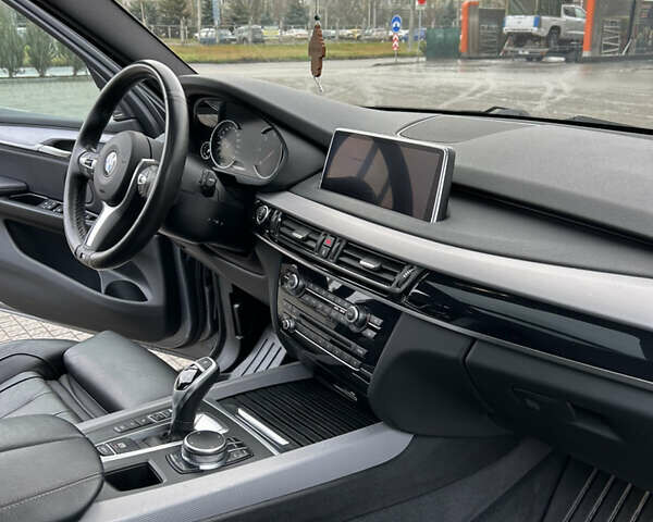Сірий БМВ Х5, об'ємом двигуна 2.99 л та пробігом 67 тис. км за 45350 $, фото 29 на Automoto.ua