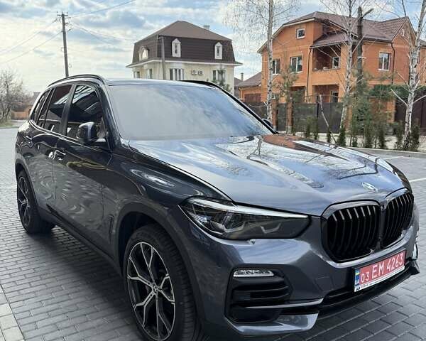 Серый БМВ Х5, объемом двигателя 3 л и пробегом 132 тыс. км за 54500 $, фото 19 на Automoto.ua