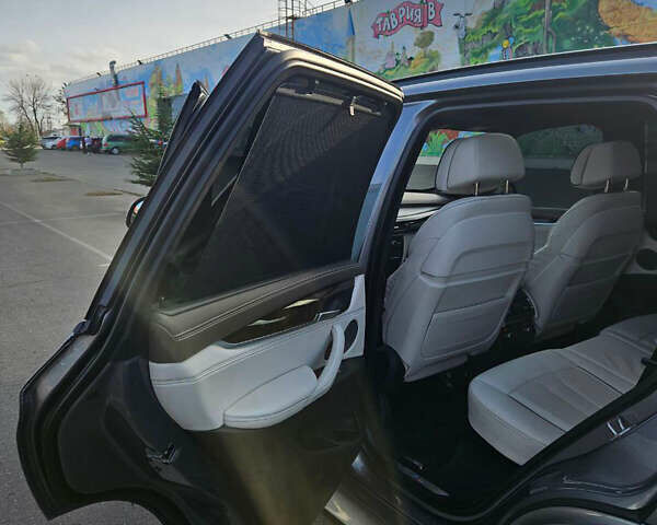 Сірий БМВ Х5, об'ємом двигуна 2.99 л та пробігом 225 тис. км за 43000 $, фото 10 на Automoto.ua