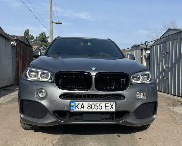 Серый БМВ Х5, объемом двигателя 2.99 л и пробегом 106 тыс. км за 50000 $, фото 7 на Automoto.ua