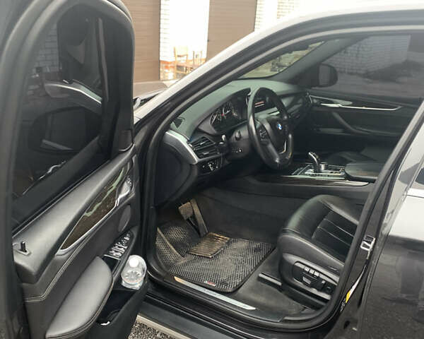 Серый БМВ Х5, объемом двигателя 2.98 л и пробегом 123 тыс. км за 25000 $, фото 4 на Automoto.ua