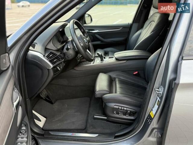 Сірий БМВ Х5, об'ємом двигуна 2.98 л та пробігом 116 тис. км за 35500 $, фото 16 на Automoto.ua