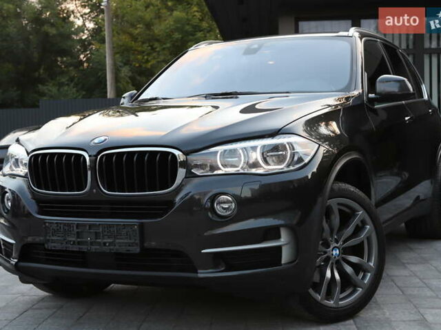 Серый БМВ Х5, объемом двигателя 3 л и пробегом 232 тыс. км за 29999 $, фото 1 на Automoto.ua