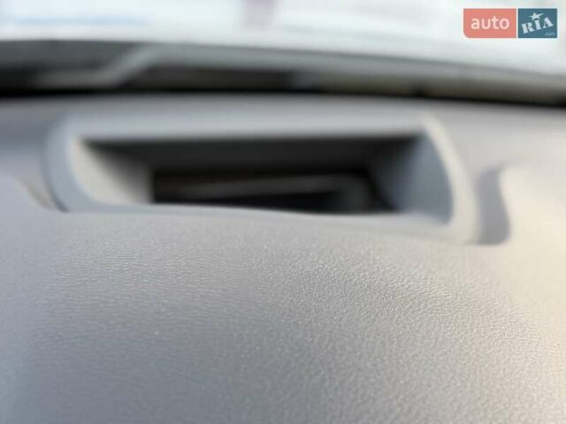 Сірий БМВ Х5, об'ємом двигуна 2.98 л та пробігом 116 тис. км за 35500 $, фото 23 на Automoto.ua