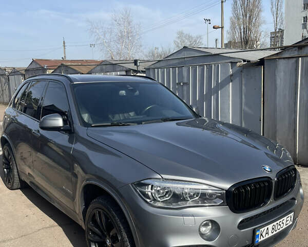 Серый БМВ Х5, объемом двигателя 2.99 л и пробегом 106 тыс. км за 50000 $, фото 3 на Automoto.ua