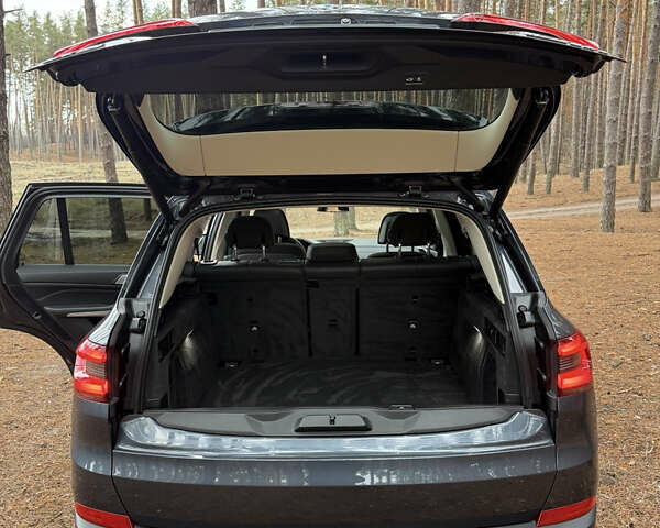 Сірий БМВ Х5, об'ємом двигуна 2.99 л та пробігом 142 тис. км за 52900 $, фото 31 на Automoto.ua