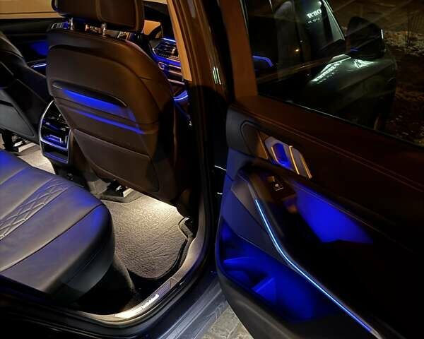 Серый БМВ Х5, объемом двигателя 3 л и пробегом 132 тыс. км за 54500 $, фото 54 на Automoto.ua