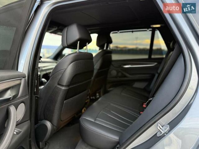 Сірий БМВ Х5, об'ємом двигуна 2.98 л та пробігом 116 тис. км за 35500 $, фото 26 на Automoto.ua