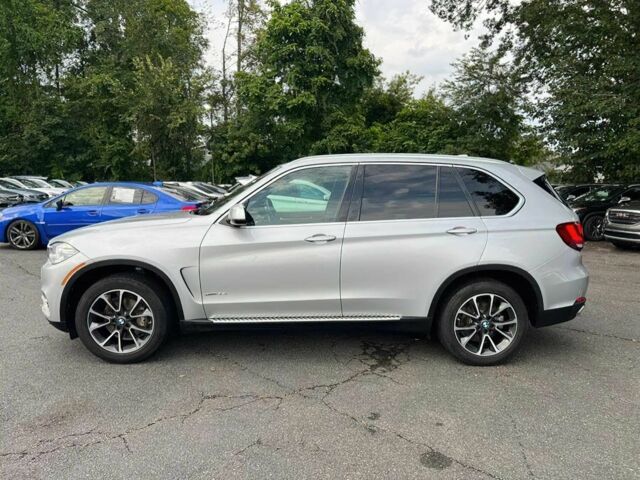 Серый БМВ Х5, объемом двигателя 3 л и пробегом 40 тыс. км за 8500 $, фото 3 на Automoto.ua