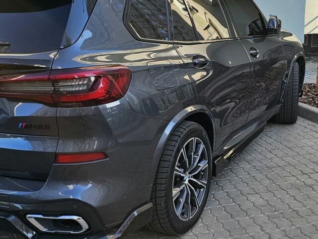 Серый БМВ Х5, объемом двигателя 3 л и пробегом 65 тыс. км за 49900 $, фото 4 на Automoto.ua