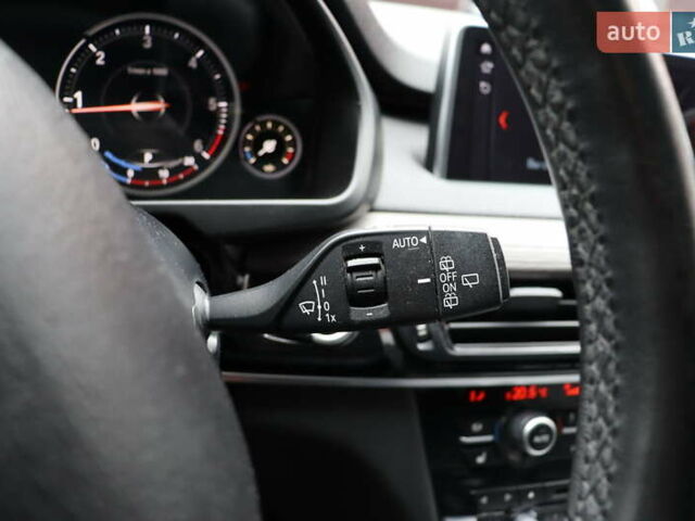 Сірий БМВ Х5, об'ємом двигуна 2 л та пробігом 157 тис. км за 37400 $, фото 24 на Automoto.ua