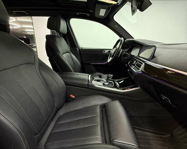 Сірий БМВ Х5, об'ємом двигуна 3 л та пробігом 139 тис. км за 46900 $, фото 28 на Automoto.ua