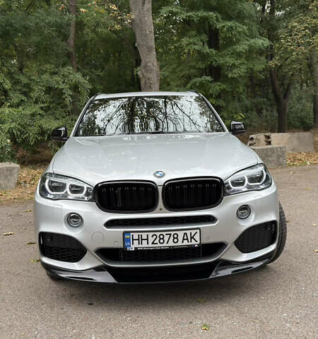 Серый БМВ Х5, объемом двигателя 4.39 л и пробегом 105 тыс. км за 38000 $, фото 1 на Automoto.ua