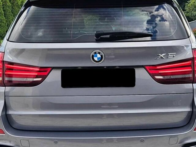 Серый БМВ Х5, объемом двигателя 2 л и пробегом 117 тыс. км за 24000 $, фото 3 на Automoto.ua