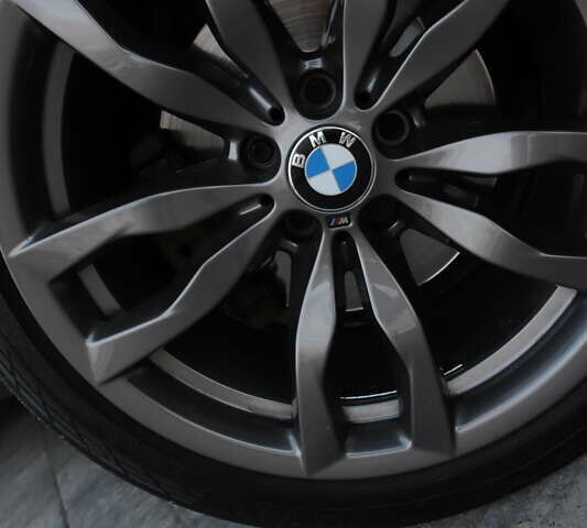 Серый БМВ Х5, объемом двигателя 3 л и пробегом 232 тыс. км за 29999 $, фото 10 на Automoto.ua