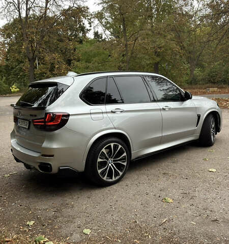 Серый БМВ Х5, объемом двигателя 4.39 л и пробегом 105 тыс. км за 38000 $, фото 6 на Automoto.ua