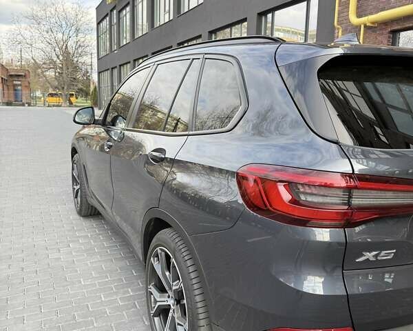 Серый БМВ Х5, объемом двигателя 3 л и пробегом 132 тыс. км за 54500 $, фото 24 на Automoto.ua