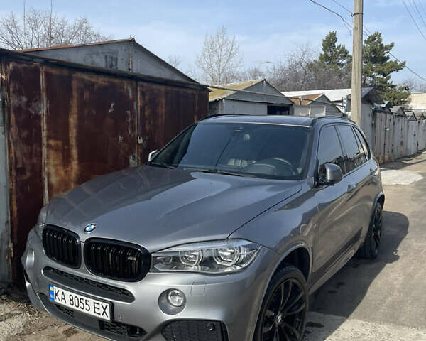 Серый БМВ Х5, объемом двигателя 2.99 л и пробегом 106 тыс. км за 50000 $, фото 8 на Automoto.ua