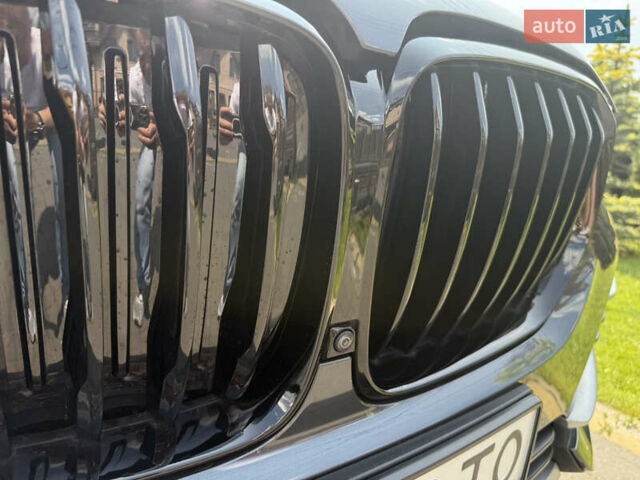 Серый БМВ Х5, объемом двигателя 3 л и пробегом 104 тыс. км за 49990 $, фото 4 на Automoto.ua