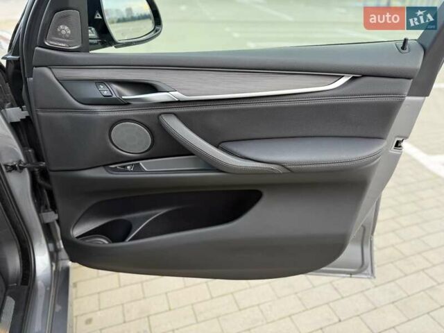 Сірий БМВ Х5, об'ємом двигуна 2.98 л та пробігом 116 тис. км за 35500 $, фото 35 на Automoto.ua