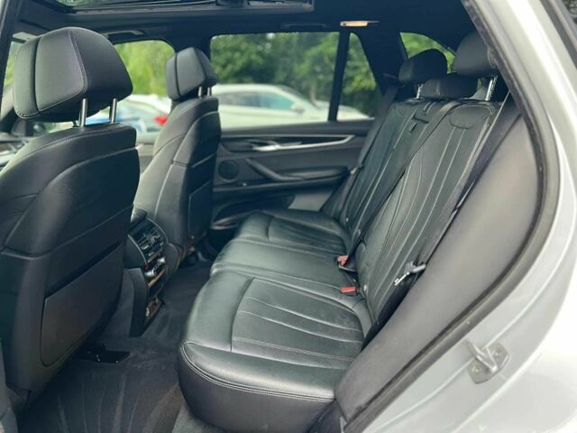 Серый БМВ Х5, объемом двигателя 3 л и пробегом 40 тыс. км за 8500 $, фото 14 на Automoto.ua