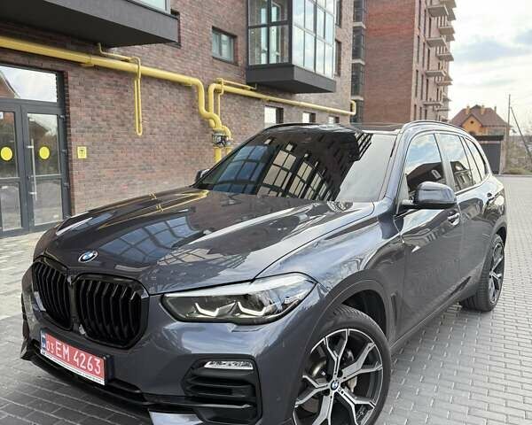 Серый БМВ Х5, объемом двигателя 3 л и пробегом 132 тыс. км за 54500 $, фото 5 на Automoto.ua