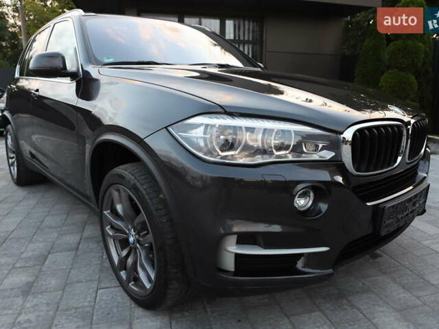 Серый БМВ Х5, объемом двигателя 3 л и пробегом 232 тыс. км за 29999 $, фото 20 на Automoto.ua