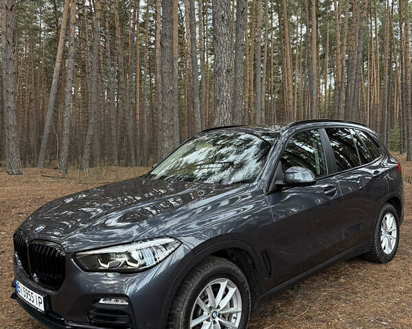 Сірий БМВ Х5, об'ємом двигуна 2.99 л та пробігом 142 тис. км за 52900 $, фото 1 на Automoto.ua