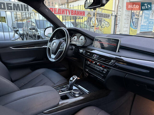 Серый БМВ Х5, объемом двигателя 2.98 л и пробегом 86 тыс. км за 29500 $, фото 63 на Automoto.ua