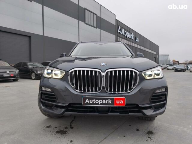 Серый БМВ Х5, объемом двигателя 3 л и пробегом 107 тыс. км за 57990 $, фото 1 на Automoto.ua