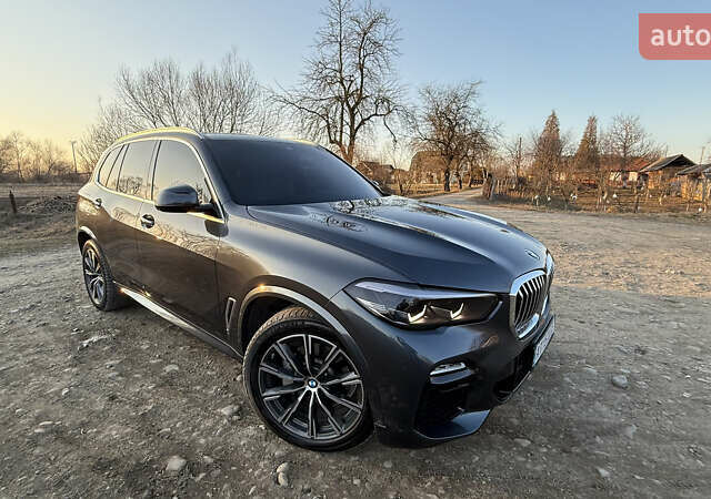 Серый БМВ Х5, объемом двигателя 3 л и пробегом 130 тыс. км за 52550 $, фото 6 на Automoto.ua