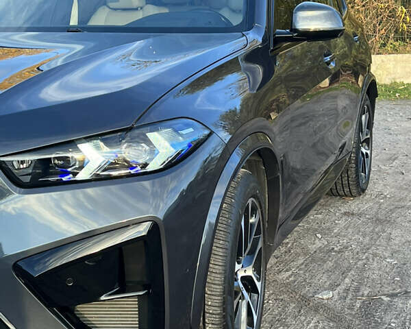 Серый БМВ Х5, объемом двигателя 3 л и пробегом 150 тыс. км за 48000 $, фото 9 на Automoto.ua