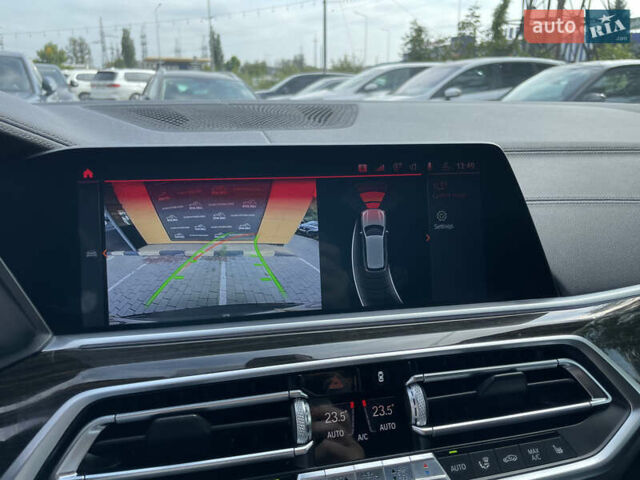 Серый БМВ Х5, объемом двигателя 3 л и пробегом 169 тыс. км за 39000 $, фото 13 на Automoto.ua