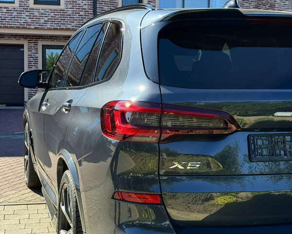 БМВ Х5 2019 в Черновцах на Automoto.ua Серый БМВ Х5, объемом двигателя 3 л и пробегом 130 тыс. км за 60000 $, фото 8 на Automoto.ua