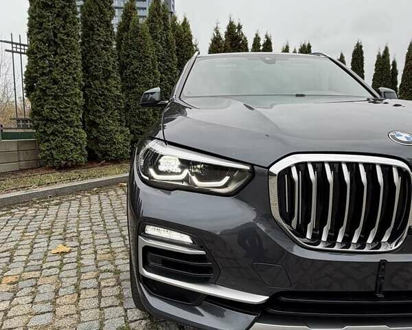 Сірий БМВ Х5, об'ємом двигуна 3 л та пробігом 89 тис. км за 47950 $, фото 4 на Automoto.ua