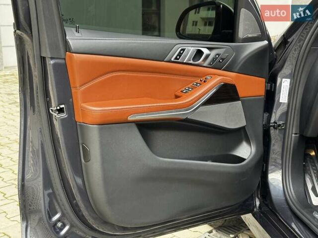 Серый БМВ Х5, объемом двигателя 2.99 л и пробегом 114 тыс. км за 63750 $, фото 33 на Automoto.ua