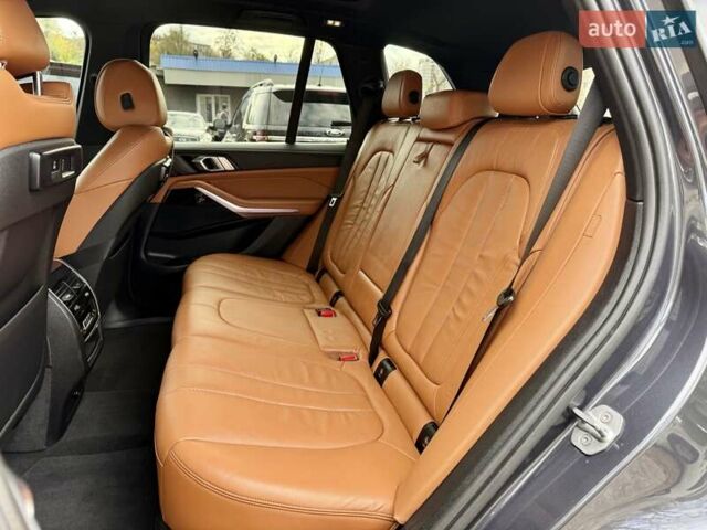 Серый БМВ Х5, объемом двигателя 3 л и пробегом 108 тыс. км за 53000 $, фото 9 на Automoto.ua