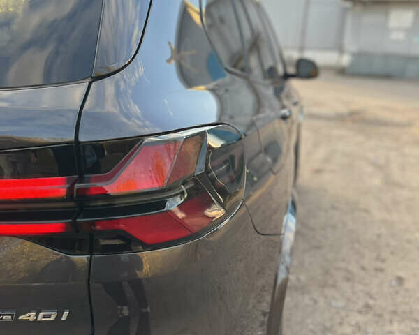 Серый БМВ Х5, объемом двигателя 3 л и пробегом 150 тыс. км за 48000 $, фото 11 на Automoto.ua