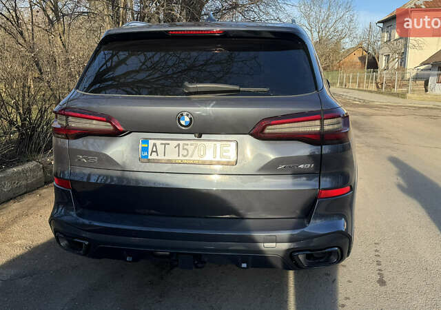 Серый БМВ Х5, объемом двигателя 3 л и пробегом 130 тыс. км за 52550 $, фото 57 на Automoto.ua