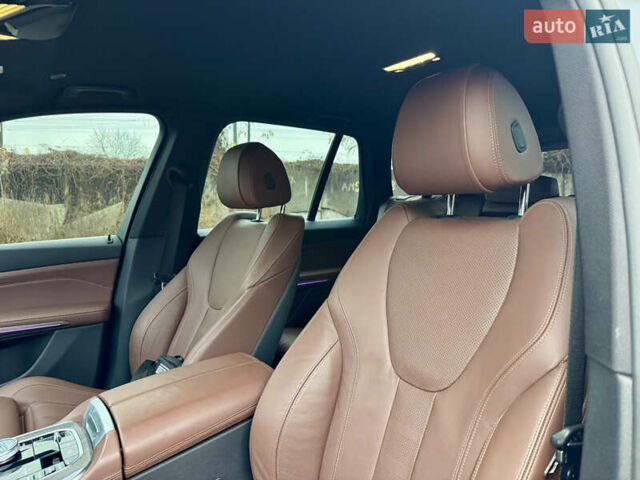 Серый БМВ Х5, объемом двигателя 2.99 л и пробегом 183 тыс. км за 54999 $, фото 13 на Automoto.ua