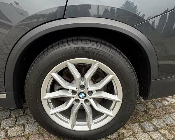Сірий БМВ Х5, об'ємом двигуна 3 л та пробігом 89 тис. км за 47950 $, фото 20 на Automoto.ua