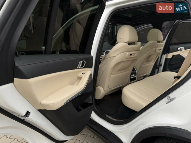 Серый БМВ Х5, объемом двигателя 3 л и пробегом 160 тыс. км за 41500 $, фото 25 на Automoto.ua