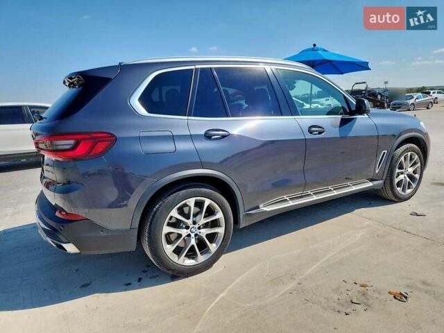 Серый БМВ Х5, объемом двигателя 3 л и пробегом 115 тыс. км за 18000 $, фото 3 на Automoto.ua