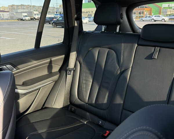 Сірий БМВ Х5, об'ємом двигуна 3 л та пробігом 87 тис. км за 51000 $, фото 23 на Automoto.ua