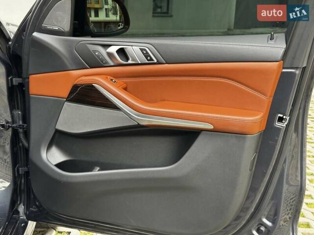 Серый БМВ Х5, объемом двигателя 2.99 л и пробегом 114 тыс. км за 63750 $, фото 57 на Automoto.ua