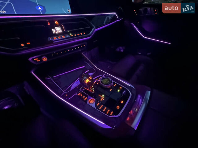 Сірий БМВ Х5, об'ємом двигуна 2.99 л та пробігом 114 тис. км за 68000 $, фото 26 на Automoto.ua